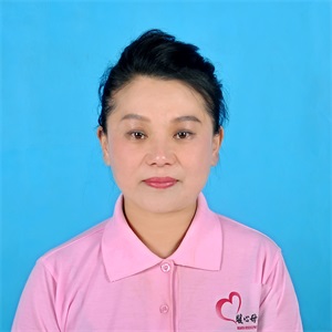 高級(jí)育嬰師——李紅梅