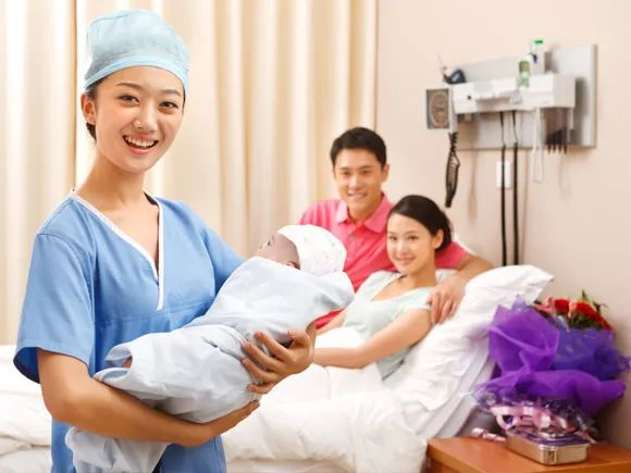 發(fā)燒了還能給寶寶喂奶嘛？