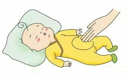 新生兒經(jīng)常憋氣發(fā)力，手腳亂蹬，咋回事？