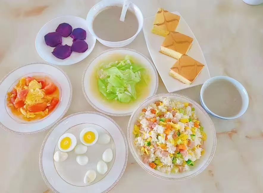 4個月的寶寶添加什么輔食，不能吃什么輔食？