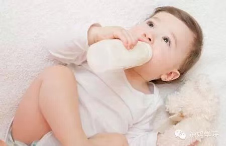 這六種奶千萬不要給寶寶喝當媽的必看