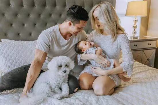 寶媽喂奶的時(shí)候經(jīng)常做這四件事，那寶寶的腹瀉就不可能避免！